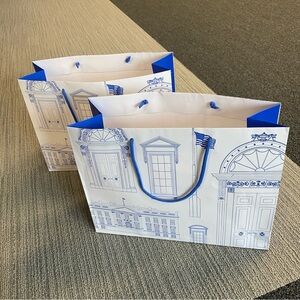 White House Historic Historical Association Paper Gift Bag Architectural Trump